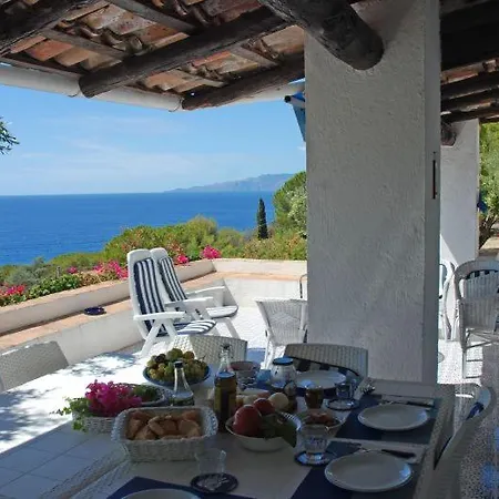 Sleeps 10 Pool Wifi T218137 * Maratea